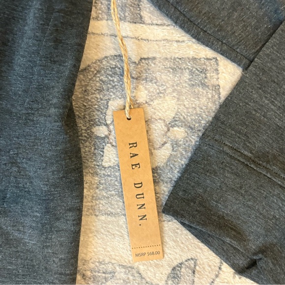 NWT Rae Dunn Charcoal 'Be Bold' Sweatshirt Size XL - Picture 4 of 5